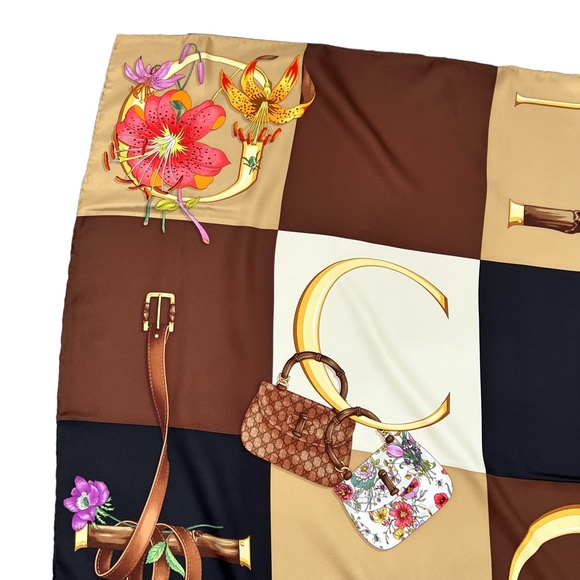 VINTAGE GUCCI ICONIC LOGO FLORAL BUTTERFLY PRINT SILK SCARF - NWT - Picture 8 of 12